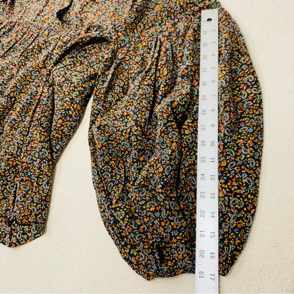 NWT DOEN Medium SAVONA Silk Top Blouse sz M Black Paisley Balloon Sleeve V-neck - Picture 9 of 14